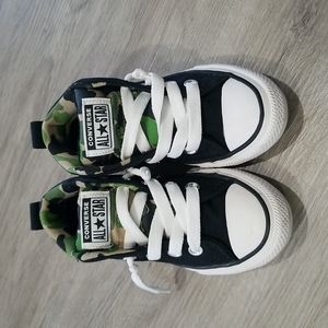 Converse boys shoes size 11